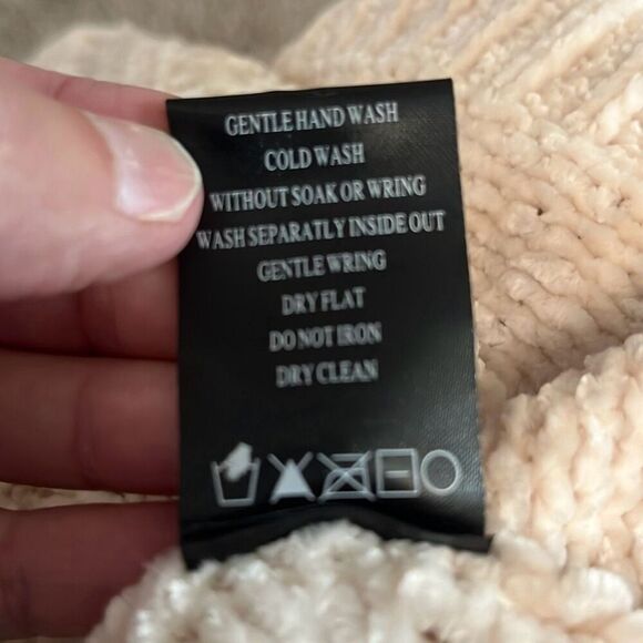 Angie Holey Knit Cropped Chenille Sweater Small - Picture 6 of 6